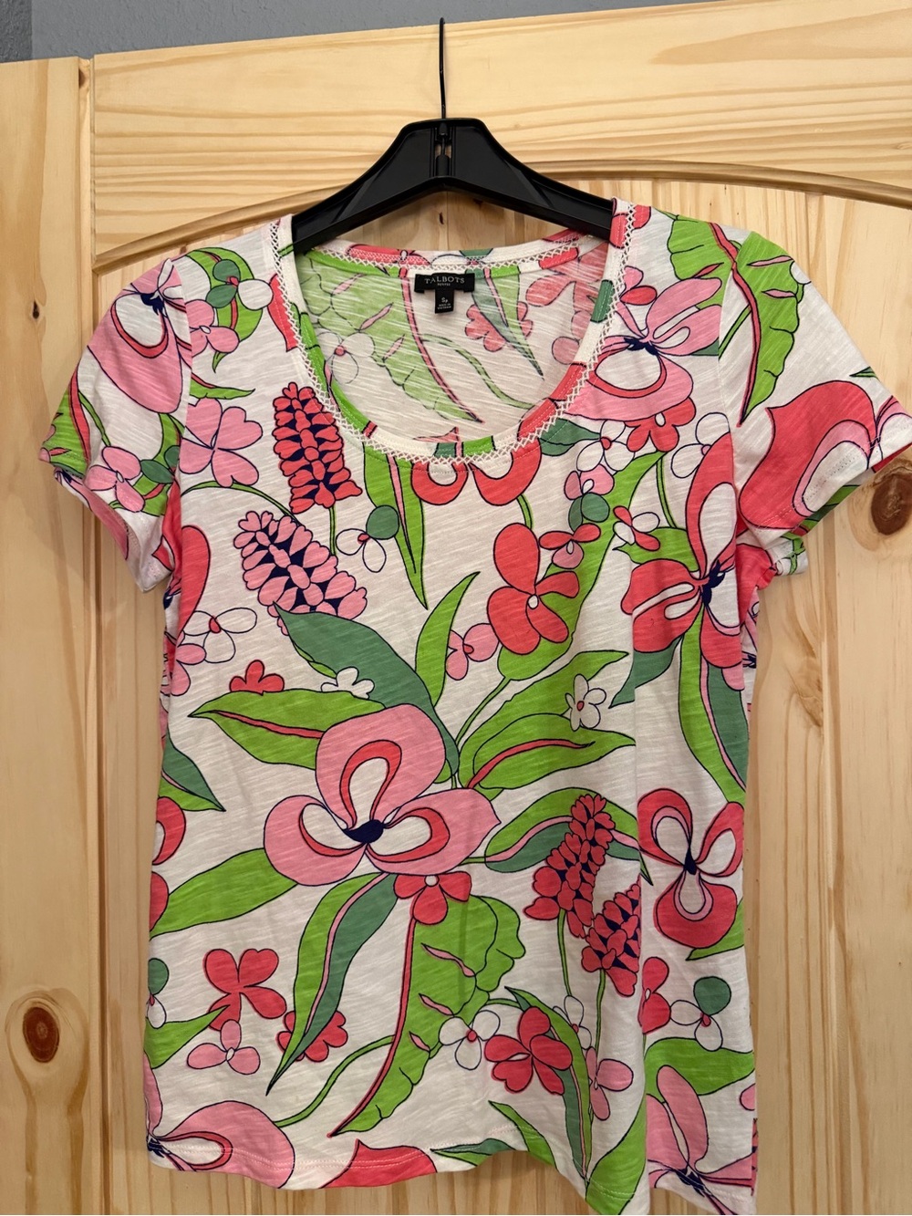 Talbots Flower Power Pink & Green Floral Scoop-Neck Short Sleeve Tee